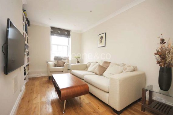 2 bedroom Flat for s...